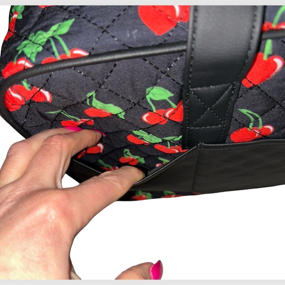 BETSEY JOHNSON BLACK RED CHERRIES OVERNIGHTER WEEKENDER & CHERRY PURSE CHARM NWT - Picture 8 of 12